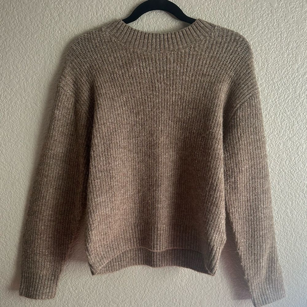 H&M Light Brown Wool Blend Sweater - Women's XS - Cozy & Chic